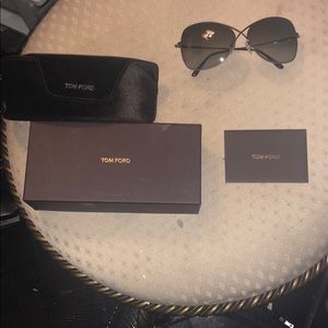 Very cute Tom Ford sunglasses